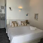 Apartment Palio Karnagio παλιό καρνάγιο *