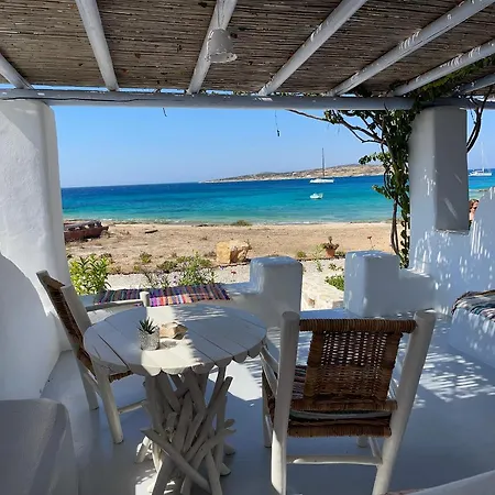 Palio Karnagio παλιό καρνάγιο Apartman