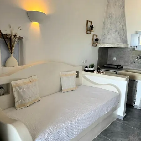 Palio Karnagio παλιό καρνάγιο Apartman