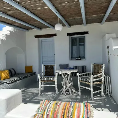 Palio Karnagio παλιό καρνάγιο Apartman