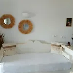 Palio Karnagio παλιό καρνάγιο Apartment *