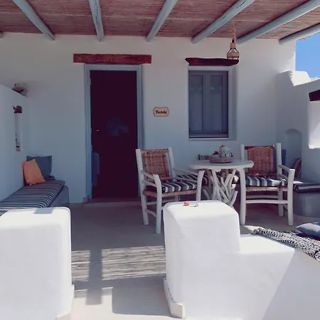 Palio Karnagio παλιό καρνάγιο Апартаменты