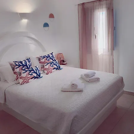 Palio Karnagio παλιό καρνάγιο Apartment *