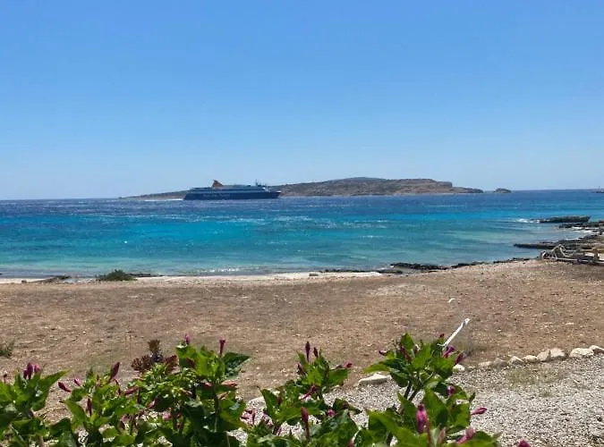 Palio Karnagio παλιό καρνάγιο